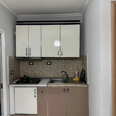 Homestay Central Studios